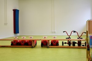 Image de jouets dans une salle de classe