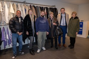 Image de groupe pris lors de l'inauguration du Pop-Up Store