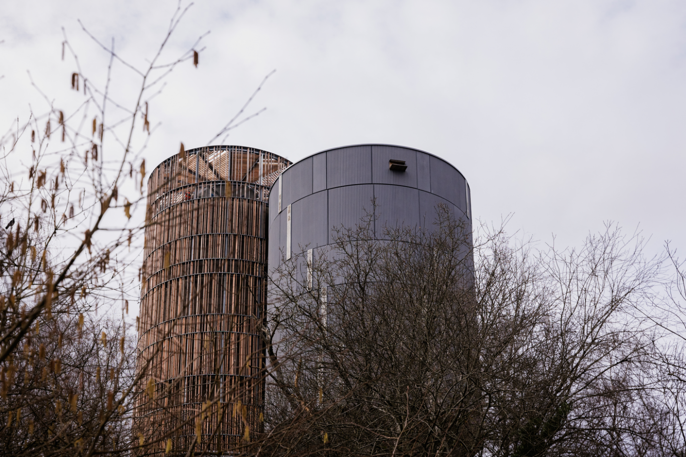 Image du château d'eau Kirchberg vu de l'extérieur