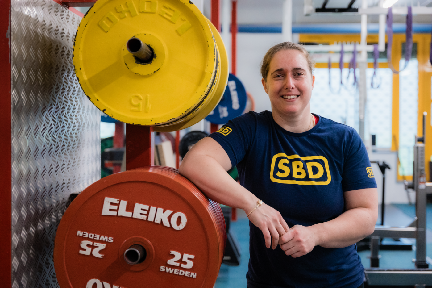 Portrait de Ankie Timmers dans sa salle d'entrainement