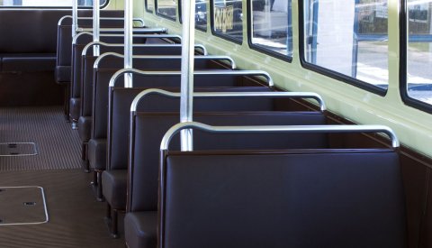 vieux bus au musée des tramways