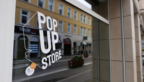 Pop-Up Shop: Rue La La 