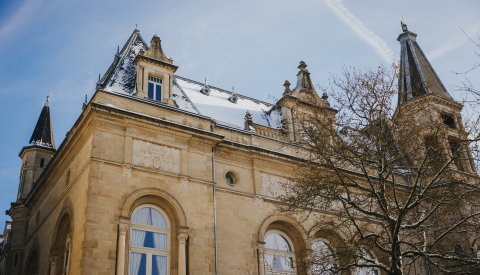 Photo du bâtiment en hiver